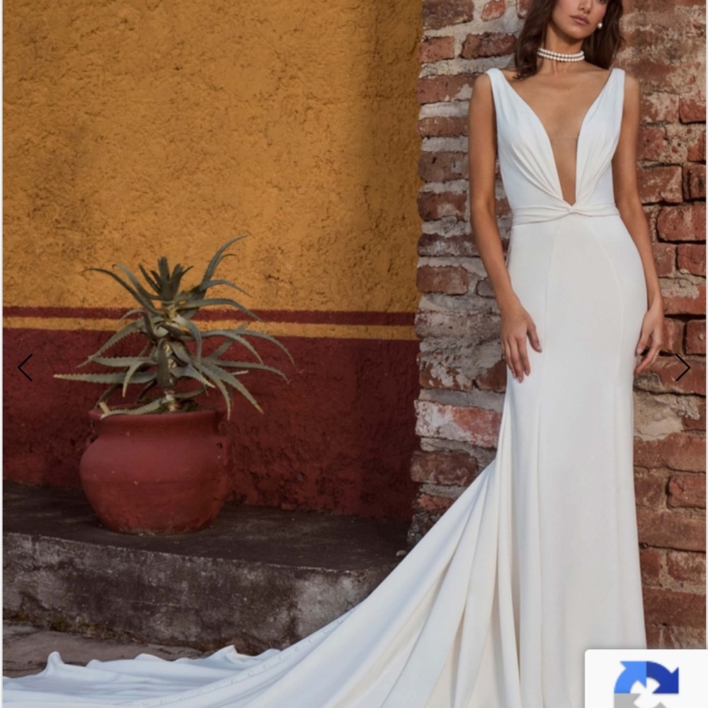 La Perle By Calla Blanche
LP2432